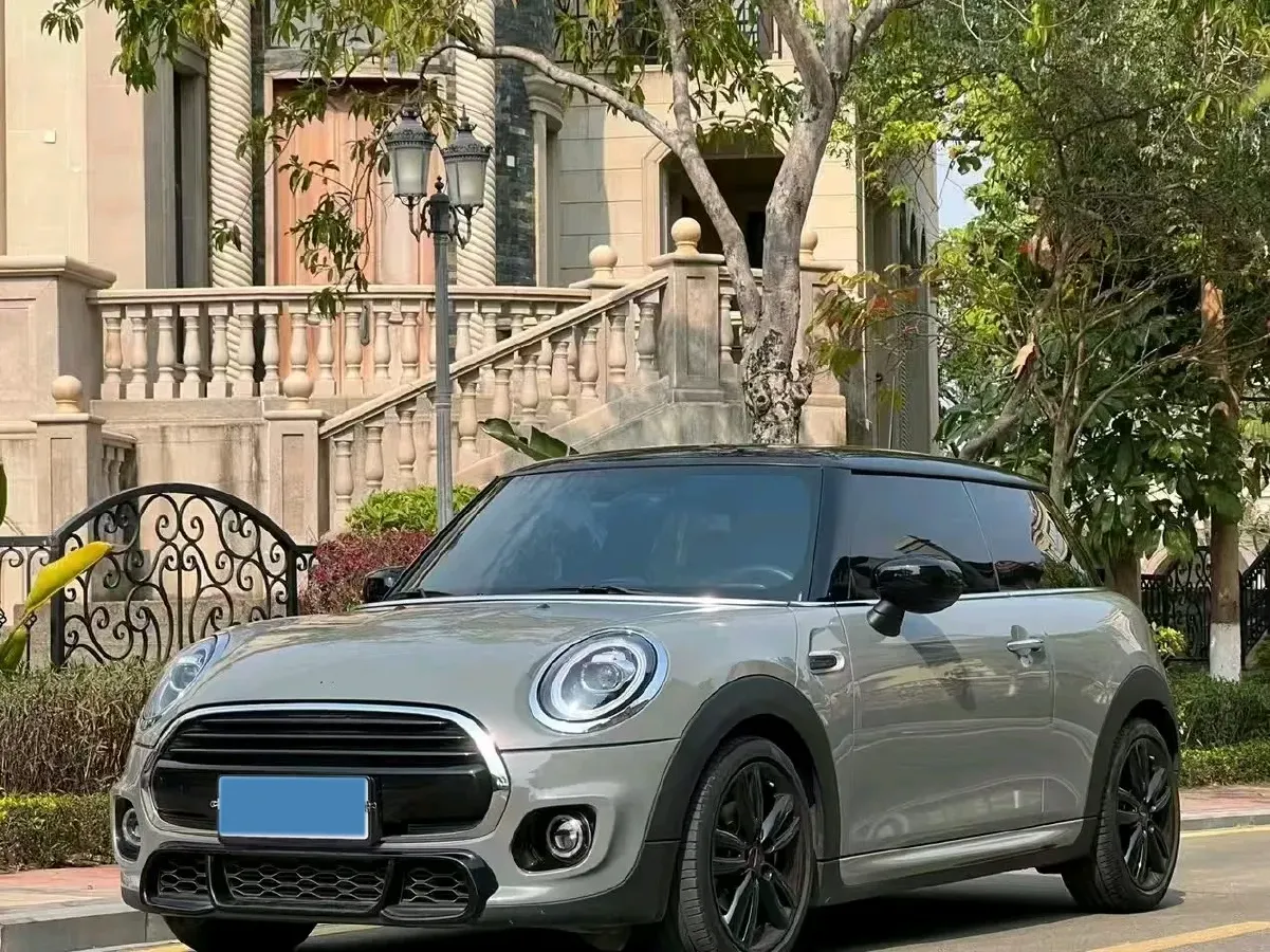 2020 MINI MINI 1.5T 136HP L3 7DCT,autocango,china used car exporter,china ev exporter,chinese used car exporter,chinese used ev exporter