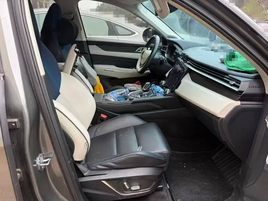 2021 LYNK&CO 01 2.0T 218HP L4 8AT,autocango,china used car exporter,china ev exporter,chinese used car exporter,chinese used ev exporter