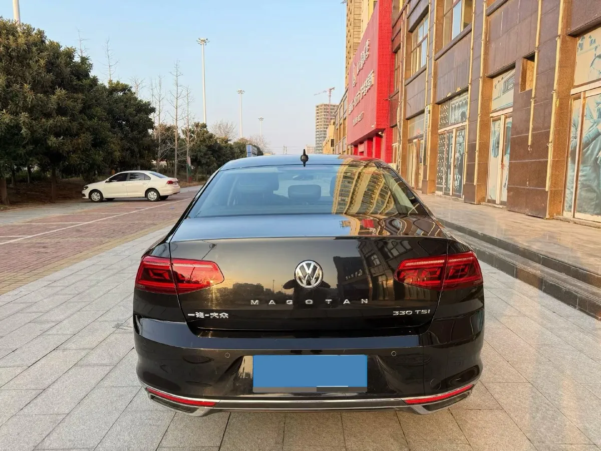 2020 Volkswagen Magotan 2.0T 186HP L4 7DCT,autocango,china used car exporter,china ev exporter,chinese used car exporter,chinese used ev exporter