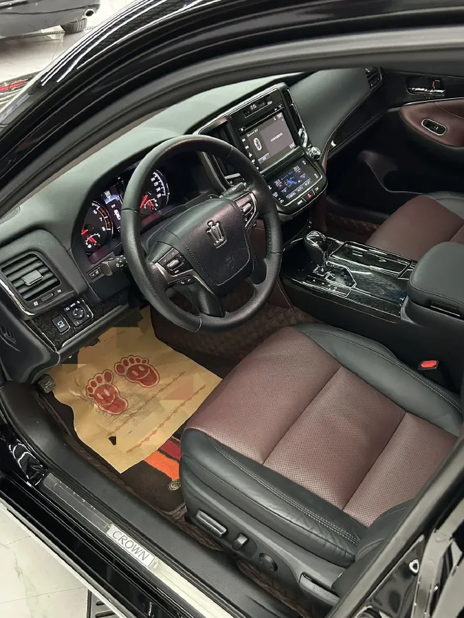 2018 Toyota Highlander 2.0T 220HP L4 6AT,autocango,china used car exporter,china ev exporter,chinese used car exporter,chinese used ev exporter