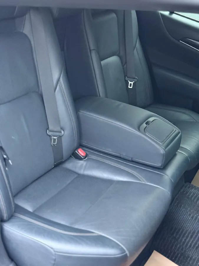 2015 Toyota Crown 2.0T 235HP L4 8AT,autocango,china used car exporter,china ev exporter,chinese used car exporter,chinese used ev exporter