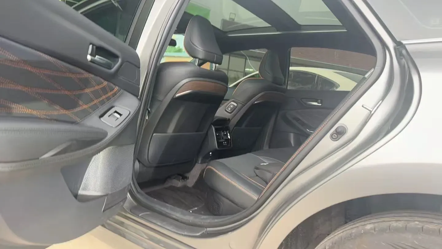 2024 Toyota Avalon 2.0L 152HP L4 E-CVT Hybrid,autocango,china used car exporter,china ev exporter,chinese used car exporter,chinese used ev exporter