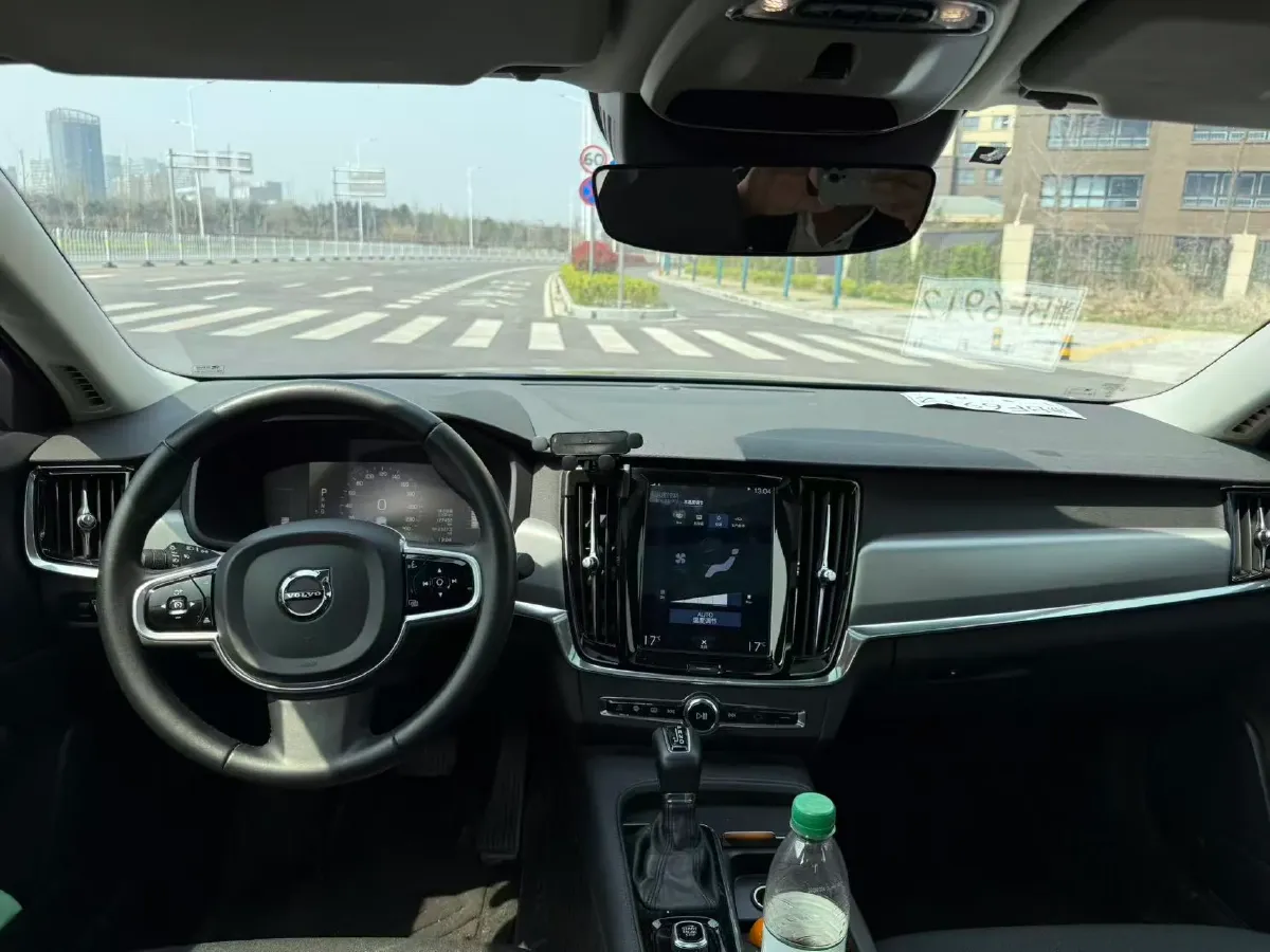 2018 Volvo S90 2.0T 190HP L4 8AT,autocango,china used car exporter,china ev exporter,chinese used car exporter,chinese used ev exporter