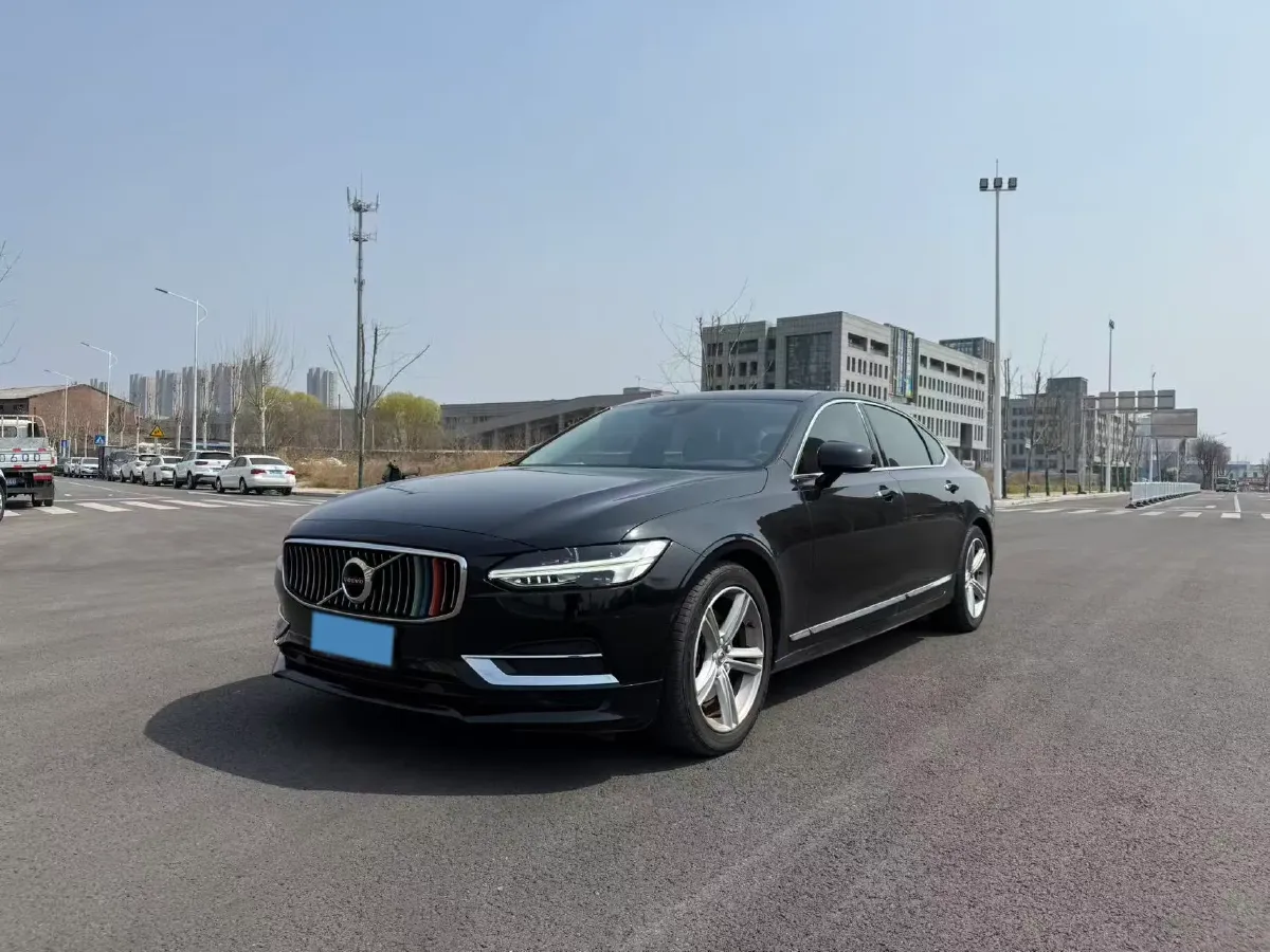 2018 Volvo S90 2.0T 190HP L4 8AT,autocango,china used car exporter,china ev exporter,chinese used car exporter,chinese used ev exporter