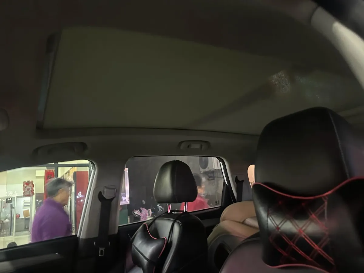 2020 Roewe i6 1.5T 169HP L4 7DCT,autocango,china used car exporter,china ev exporter,chinese used car exporter,chinese used ev exporter