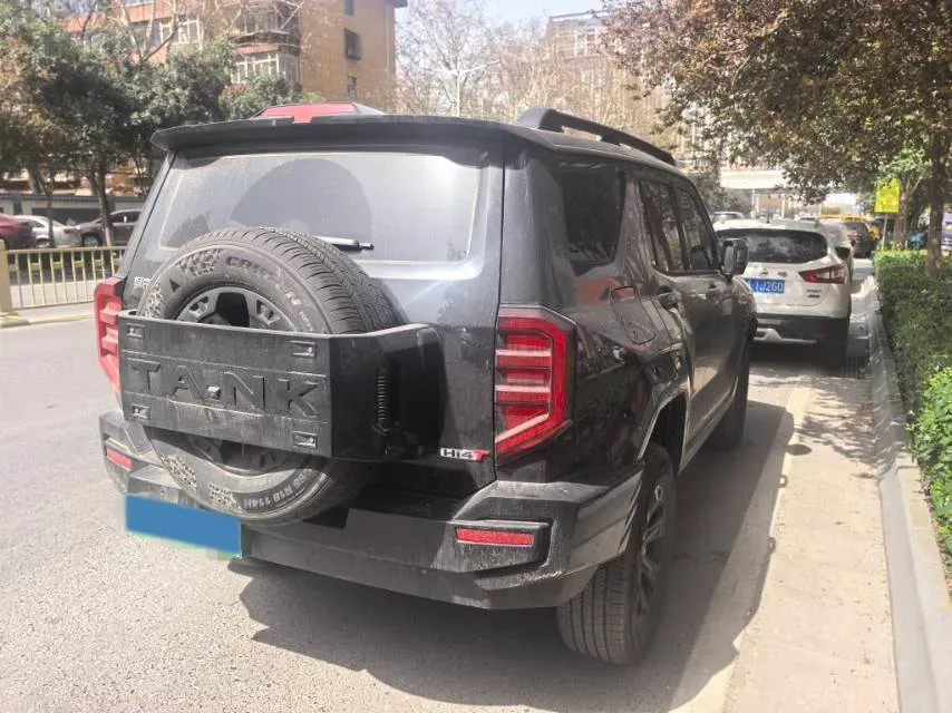 2024 Tank 400 2.0T 252HP L4 9AT PHEV 36.7/37.1KWH,autocango,china used car exporter,china ev exporter,chinese used car exporter,chinese used ev exporter