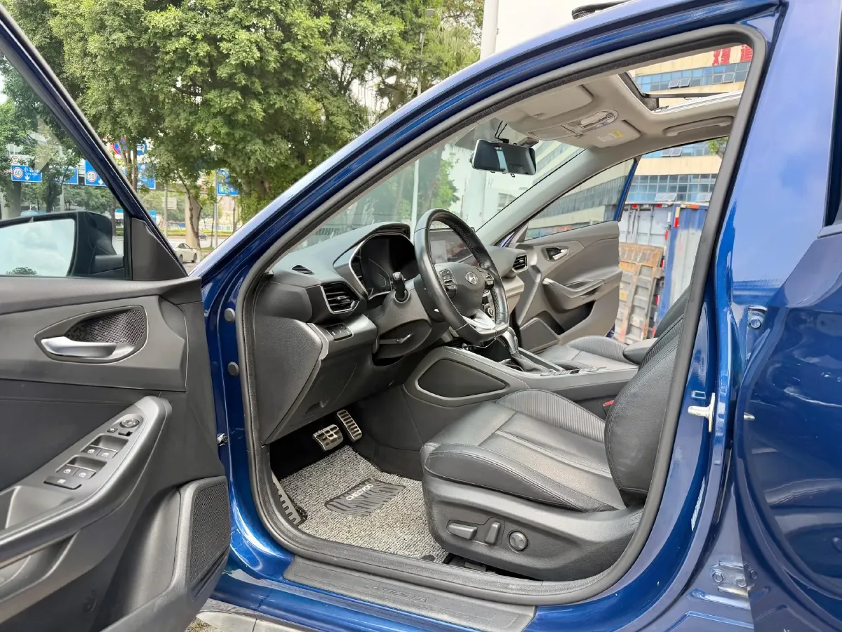 2019 Hyundai La Festa 1.6T 204HP L4 7DCT,autocango,china used car exporter,china ev exporter,chinese used car exporter,chinese used ev exporter