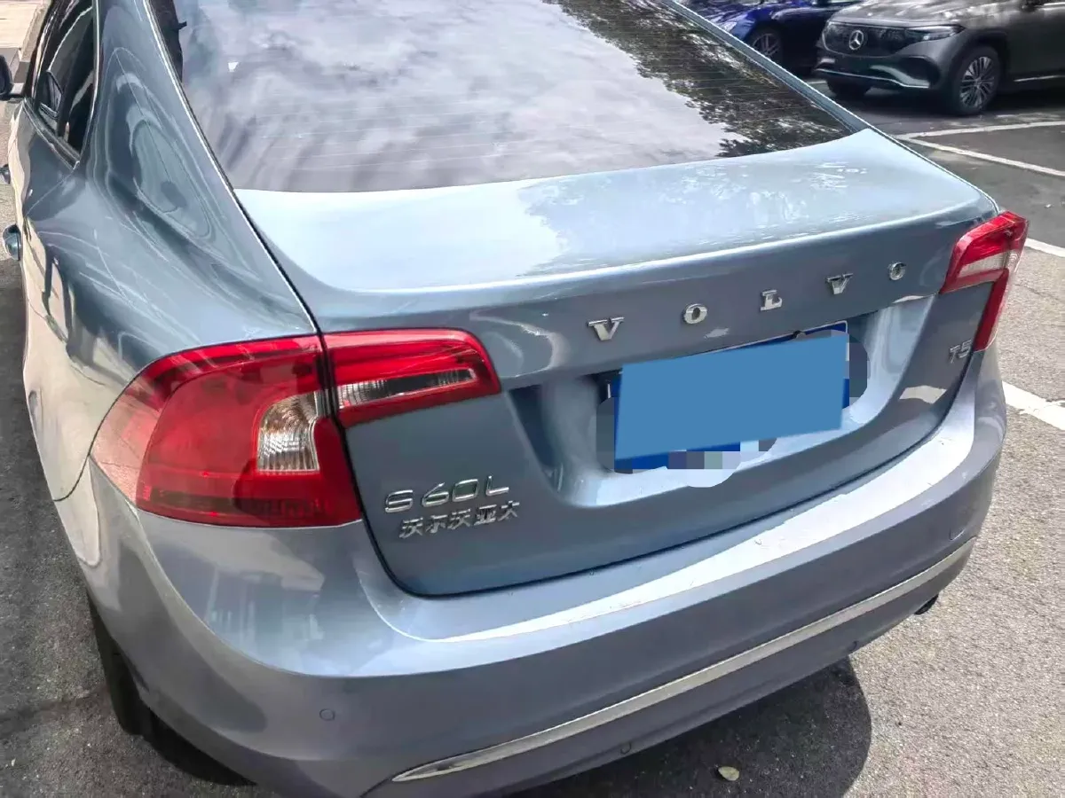 2018 Volvo S60 2.0T 245HP L4 8AT,autocango,china used car exporter,china ev exporter,chinese used car exporter,chinese used ev exporter