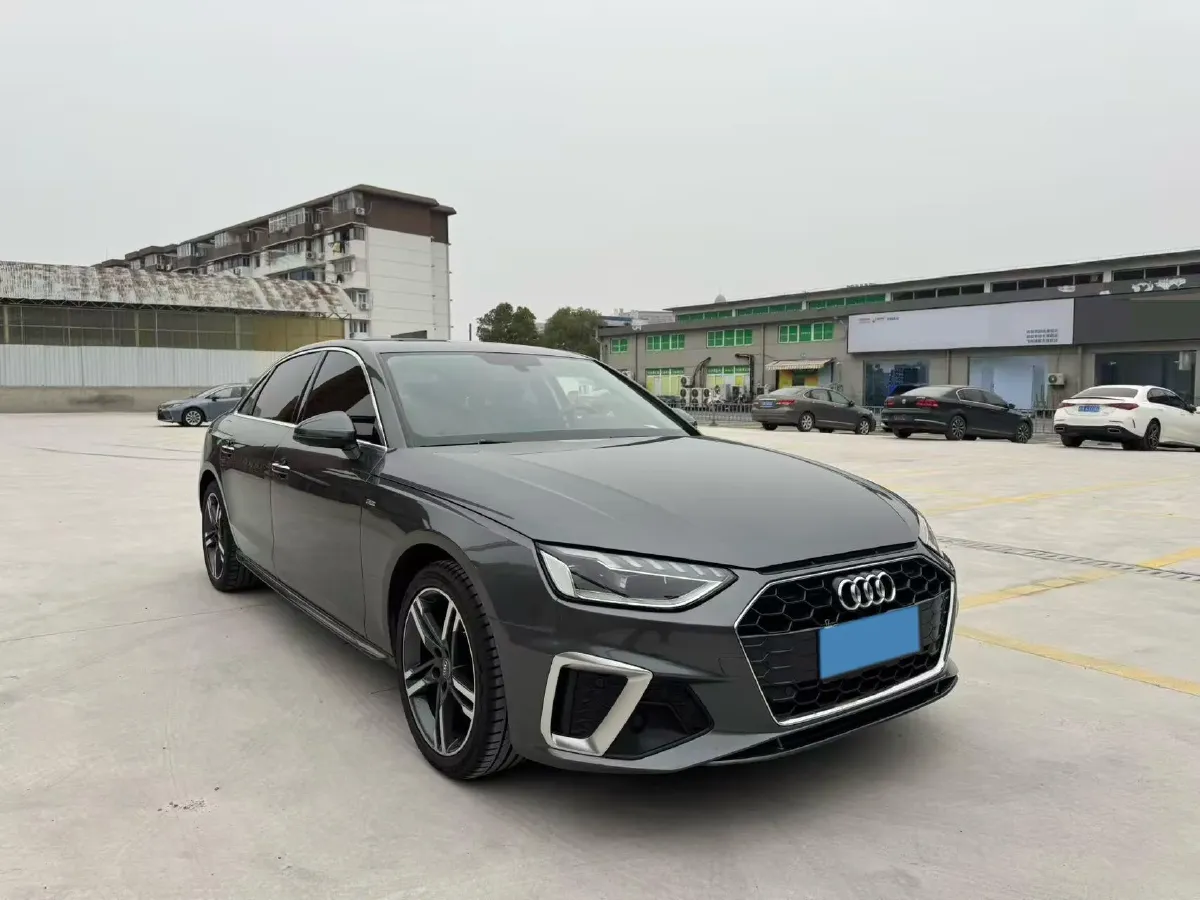 2020 Audi A4L 2.0T 190HP L4 7DCT,autocango,china used car exporter,china ev exporter,chinese used car exporter,chinese used ev exporter