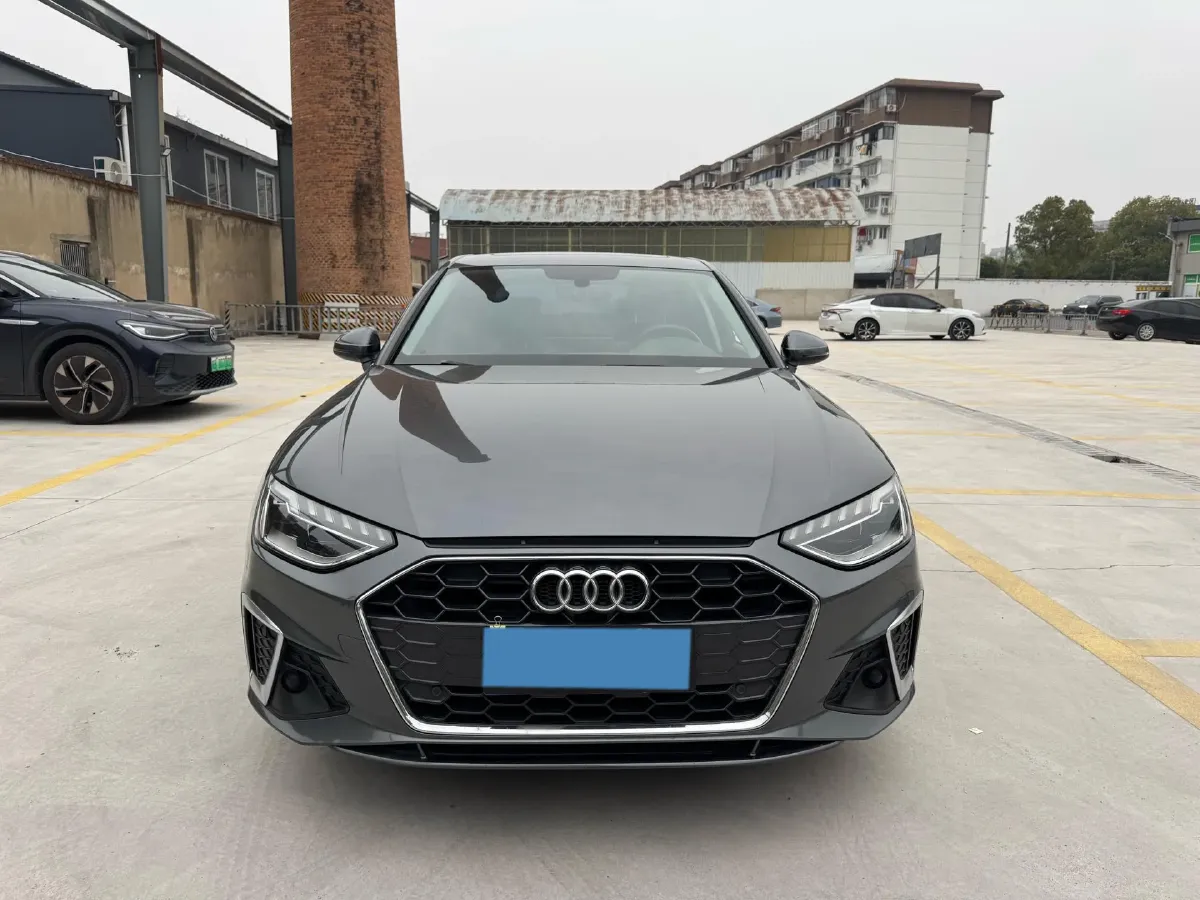 2020 Audi A4L 2.0T 190HP L4 7DCT,autocango,china used car exporter,china ev exporter,chinese used car exporter,chinese used ev exporter