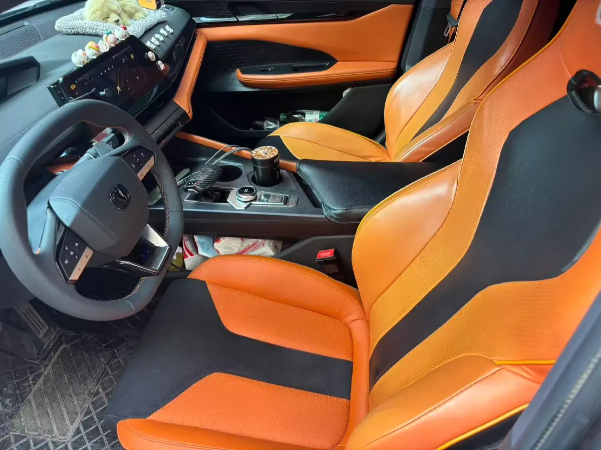 2023 ChangAn UNI-V 1.5T 188HP L4 7DCT,autocango,china used car exporter,china ev exporter,chinese used car exporter,chinese used ev exporter