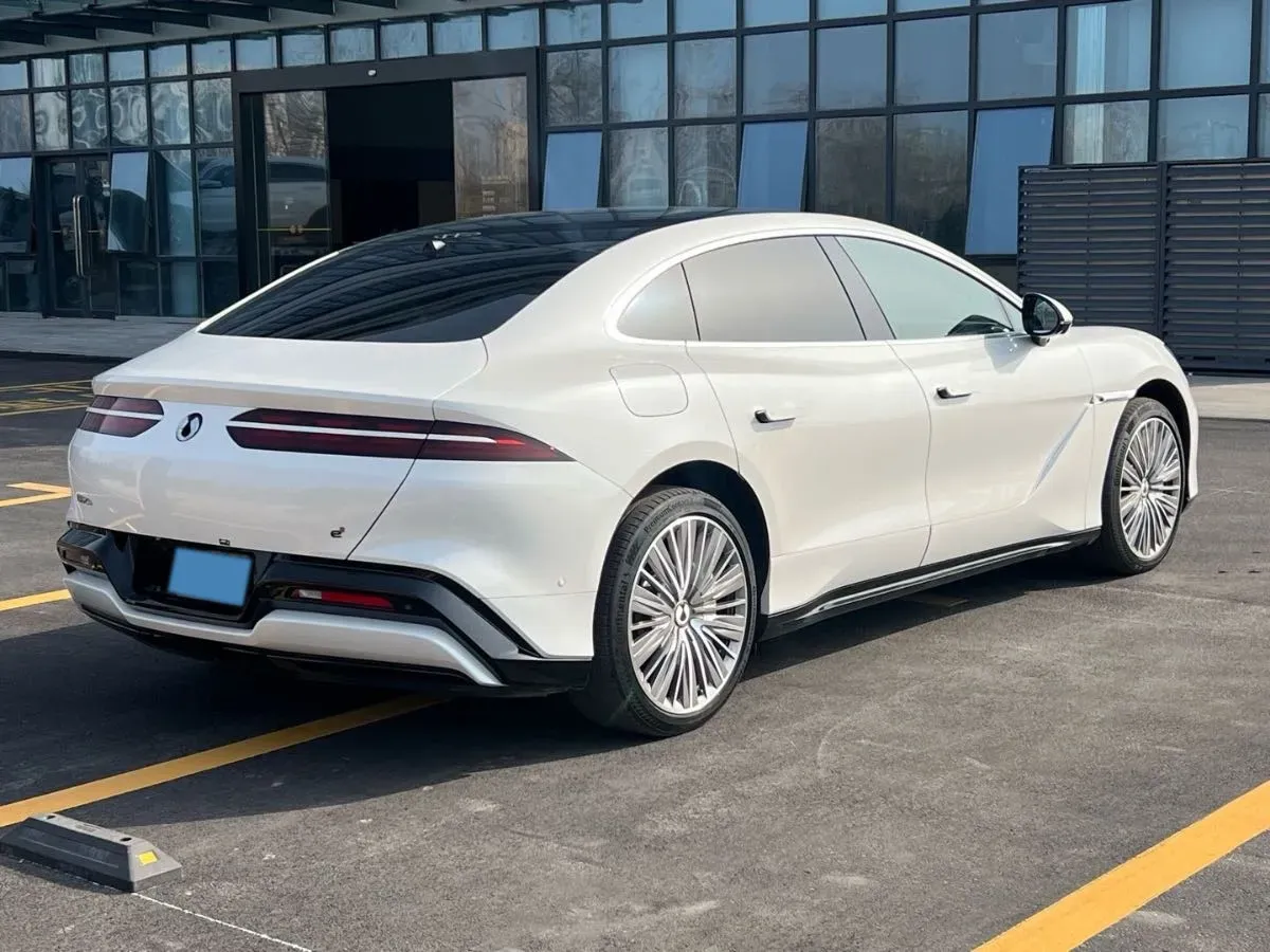 2024 Denza DenzaZ9 2.0T 207HP L4 E-CVT PHEV 38.5KWH,autocango,china used car exporter,china ev exporter,chinese used car exporter,chinese used ev exporter