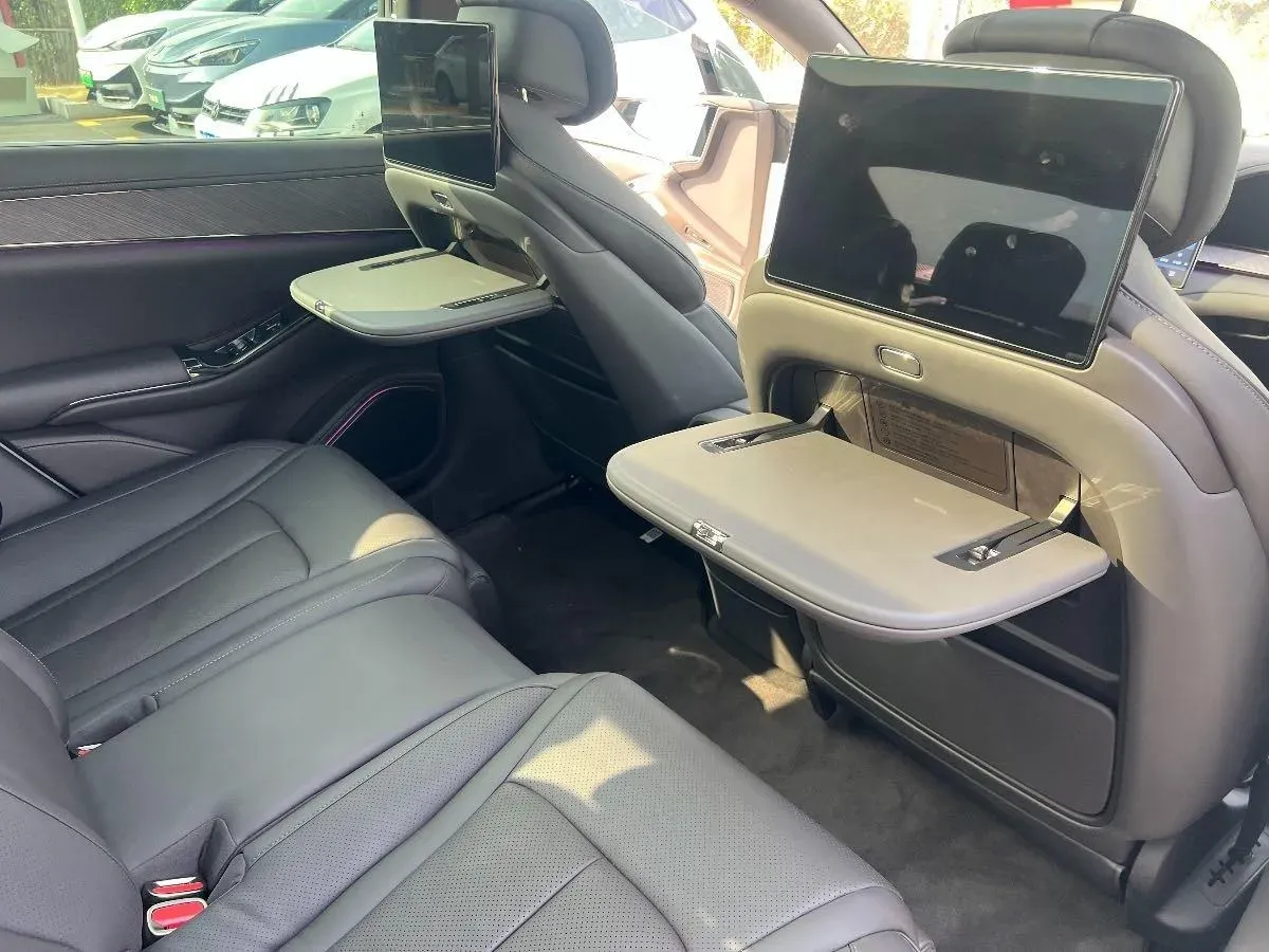 2024 Denza DenzaZ9 2.0T 207HP L4 E-CVT PHEV 38.5KWH,autocango,china used car exporter,china ev exporter,chinese used car exporter,chinese used ev exporter