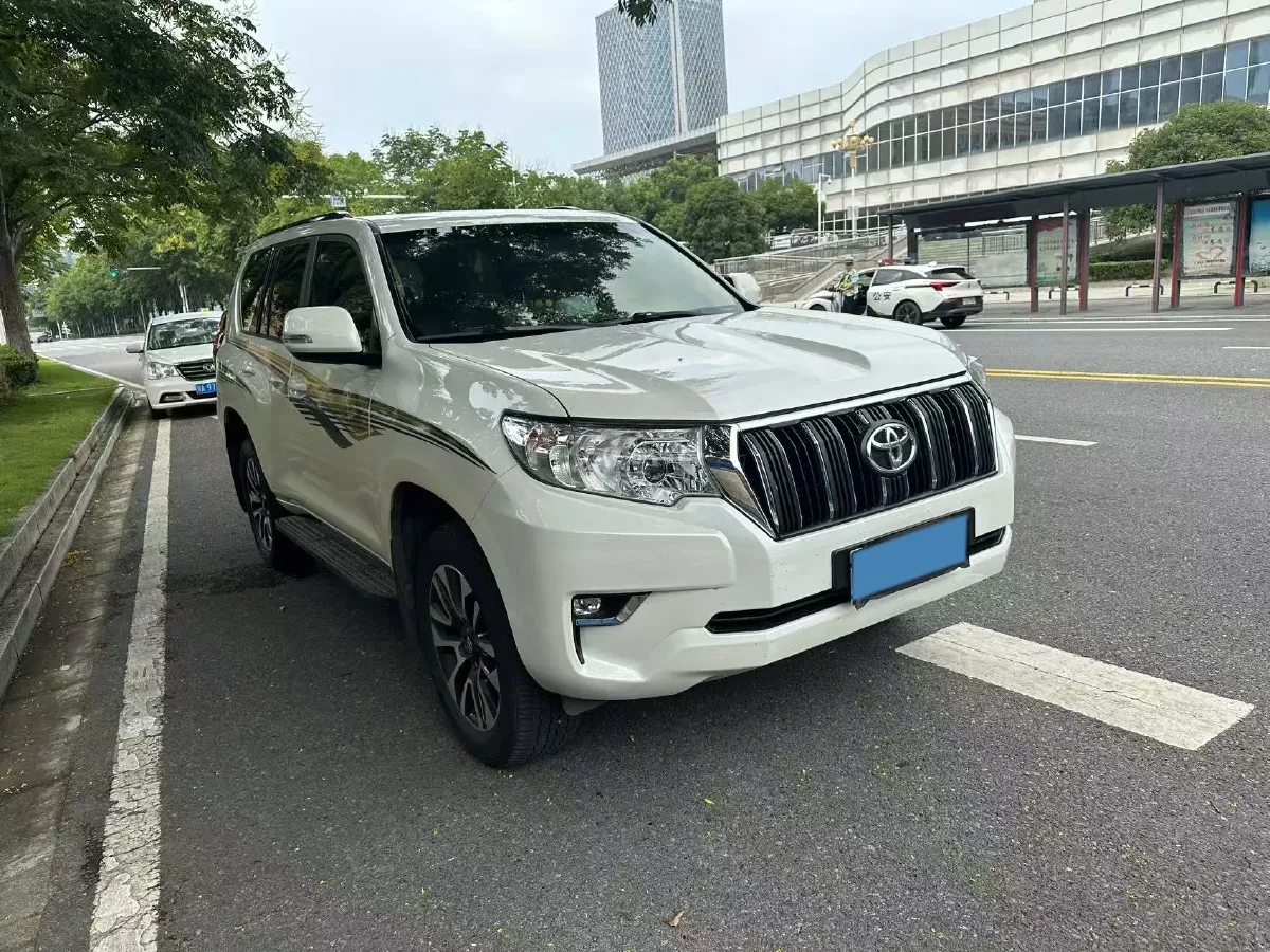 2023 Iveco DeYi 2.5T 122HP L4 6AT,autocango,china used car exporter,china ev exporter,chinese used car exporter,chinese used ev exporter