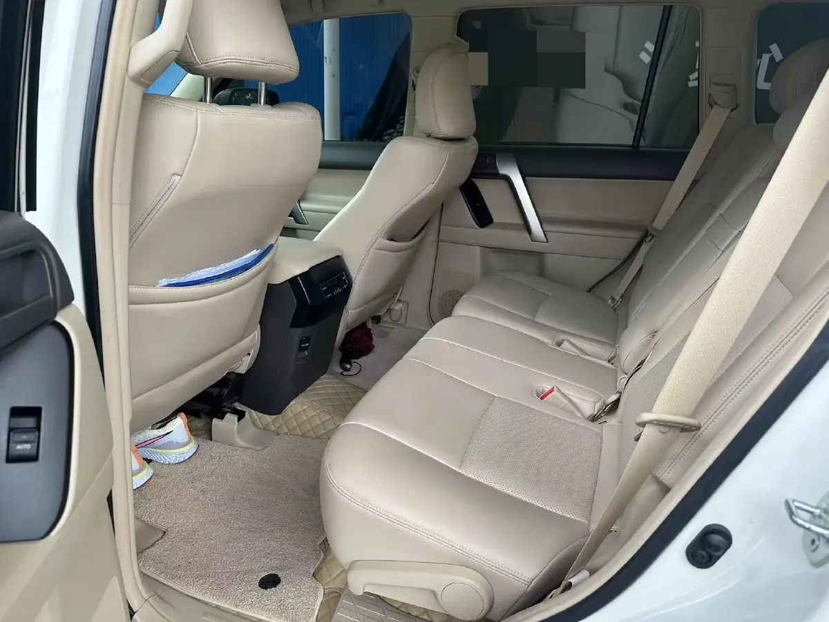 2023 Iveco DeYi 2.5T 122HP L4 6AT,autocango,china used car exporter,china ev exporter,chinese used car exporter,chinese used ev exporter