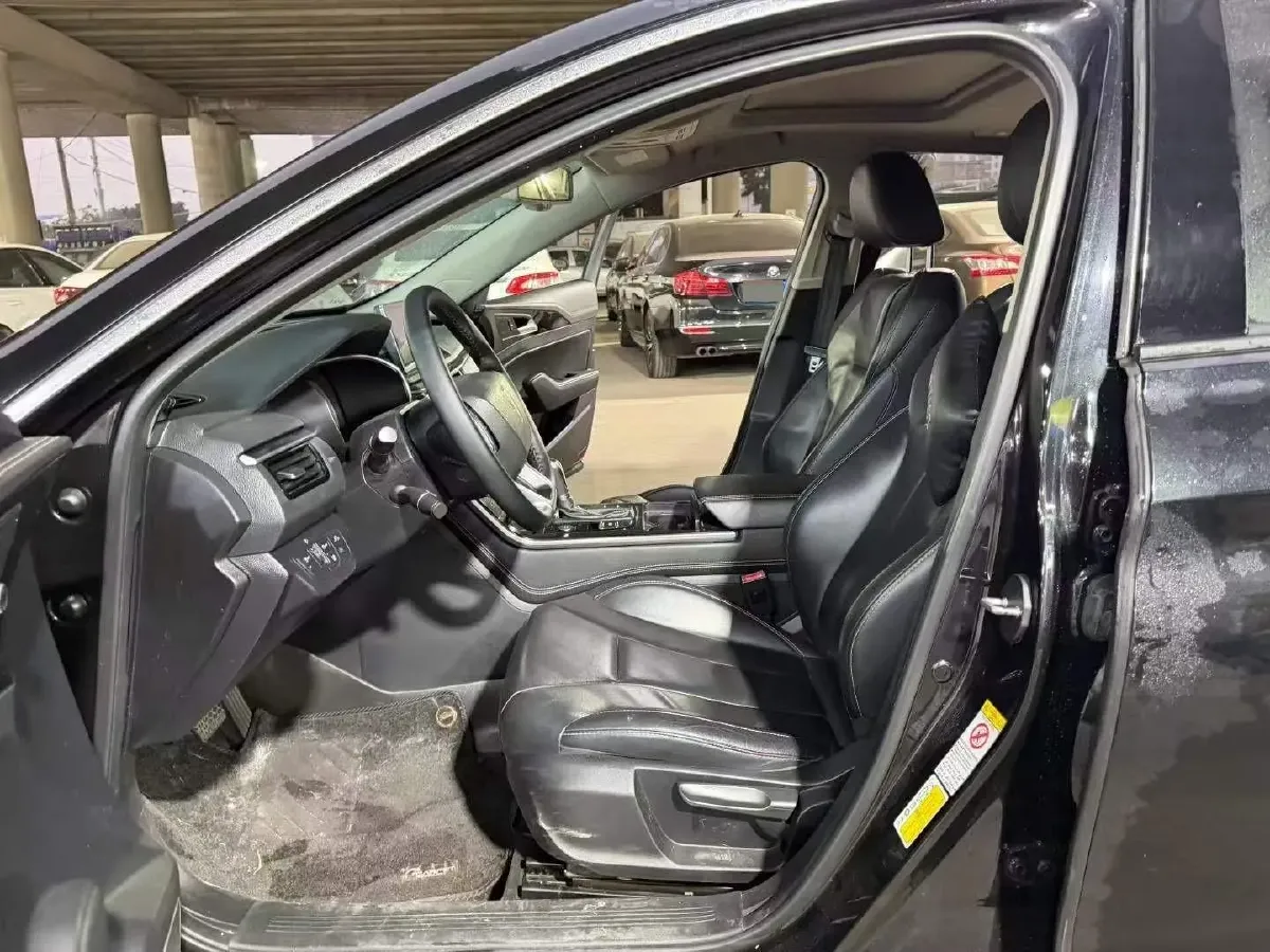 2019 HongQi H5 1.8T 180HP L4 6AT,autocango,china used car exporter,china ev exporter,chinese used car exporter,chinese used ev exporter