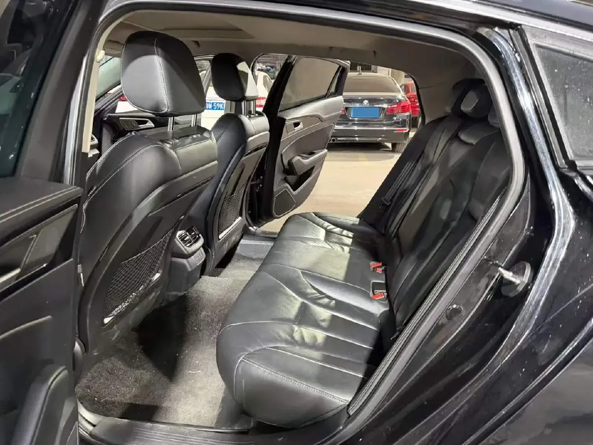 2019 HongQi H5 1.8T 180HP L4 6AT,autocango,china used car exporter,china ev exporter,chinese used car exporter,chinese used ev exporter