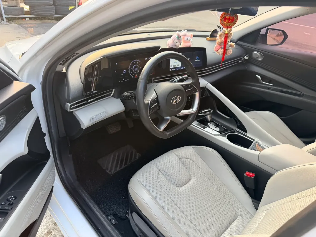 2021 Hyundai Elantra 1.5L 115HP L4 CVT,autocango,china used car exporter,china ev exporter,chinese used car exporter,chinese used ev exporter
