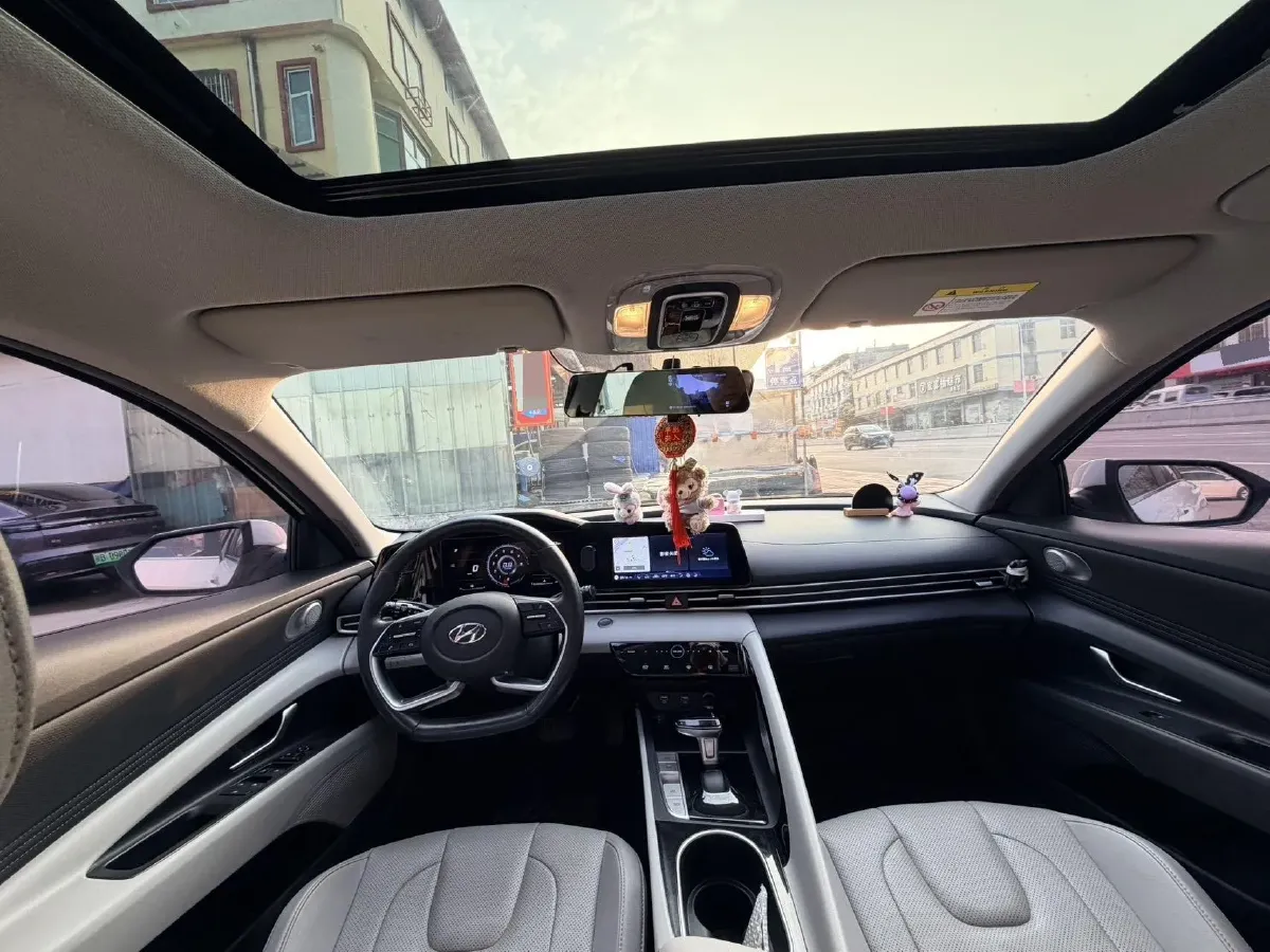 2021 Hyundai Elantra 1.5L 115HP L4 CVT,autocango,china used car exporter,china ev exporter,chinese used car exporter,chinese used ev exporter