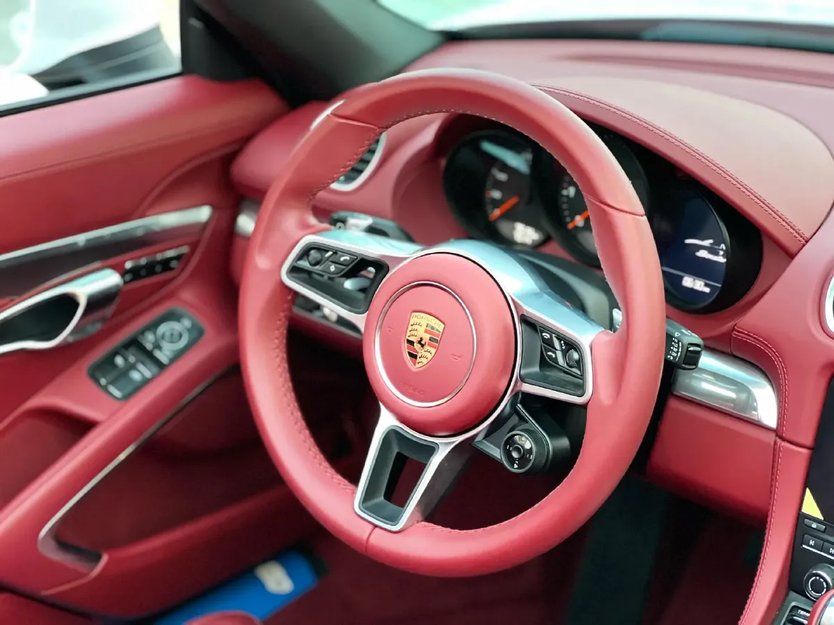 2022 Porsche 718 2.0T 300HP H4 7DCT,autocango,china used car exporter,china ev exporter,chinese used car exporter,chinese used ev exporter