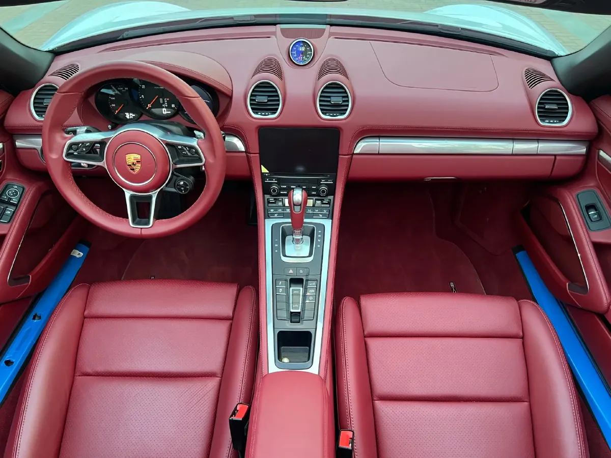 2022 Porsche 718 2.0T 300HP H4 7DCT,autocango,china used car exporter,china ev exporter,chinese used car exporter,chinese used ev exporter