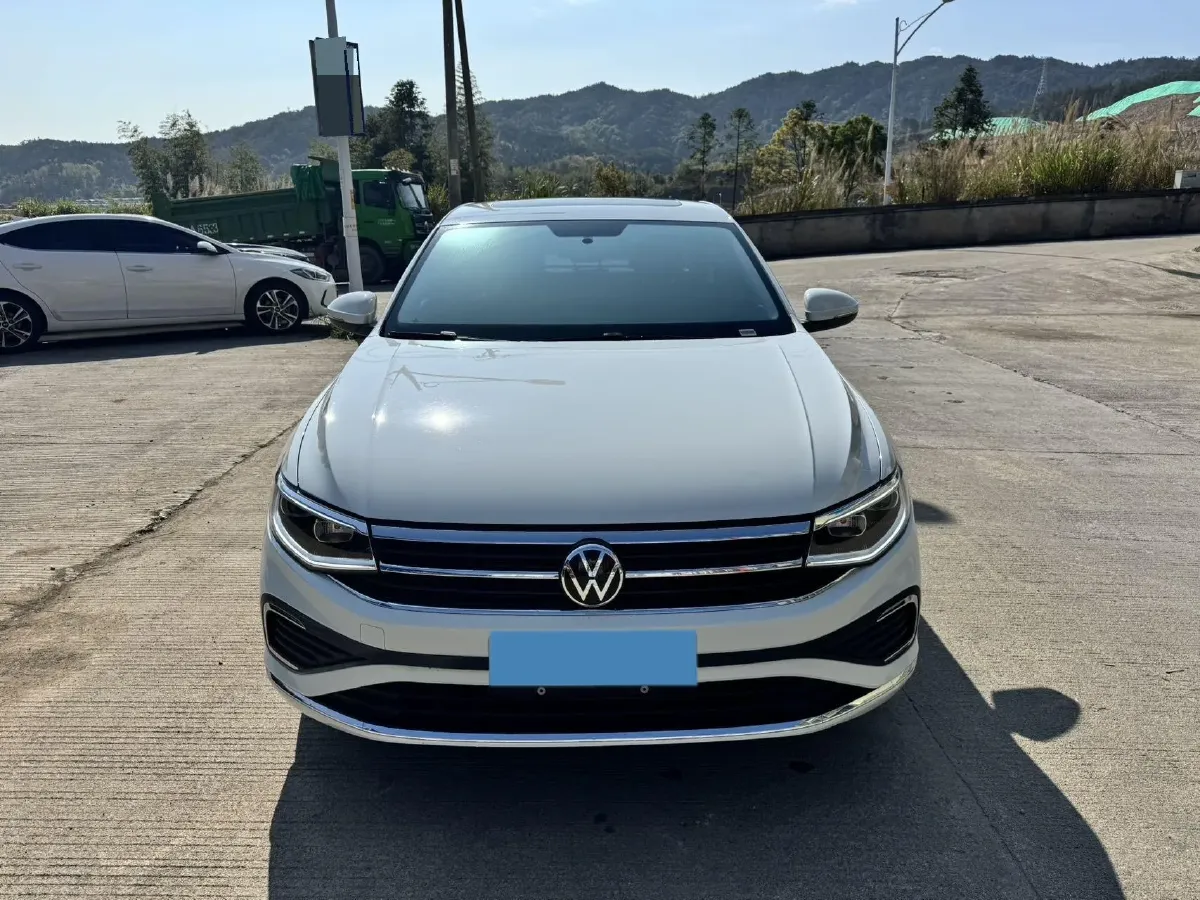 2023 Volkswagen Bora 1.2T 116HP L4 7DCT,autocango,china used car exporter,china ev exporter,chinese used car exporter,chinese used ev exporter