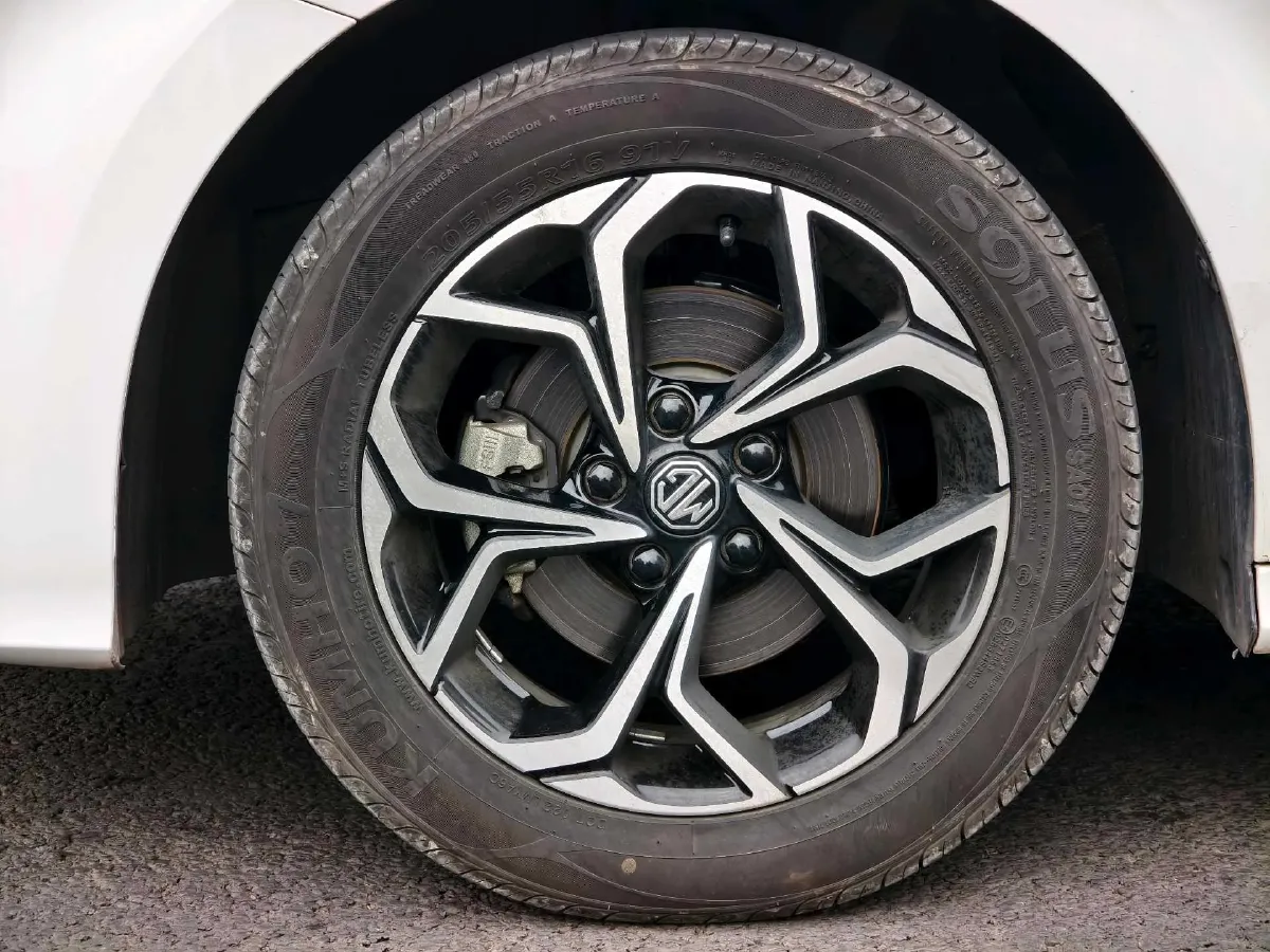 2023 MG 5 1.5L 129HP L4 CVT,autocango,china used car exporter,china ev exporter,chinese used car exporter,chinese used ev exporter