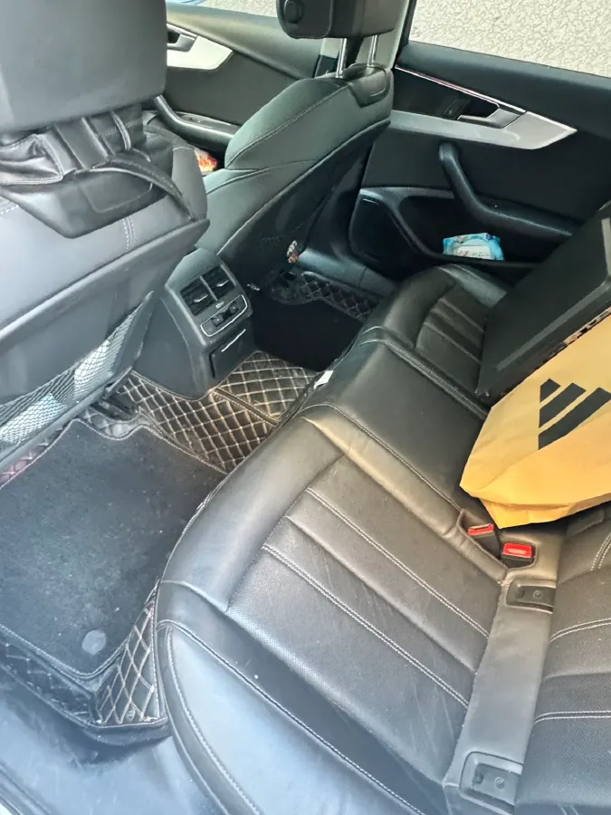 2020 Audi A4L 2.0T 190HP L4 7DCT,autocango,china used car exporter,china ev exporter,chinese used car exporter,chinese used ev exporter