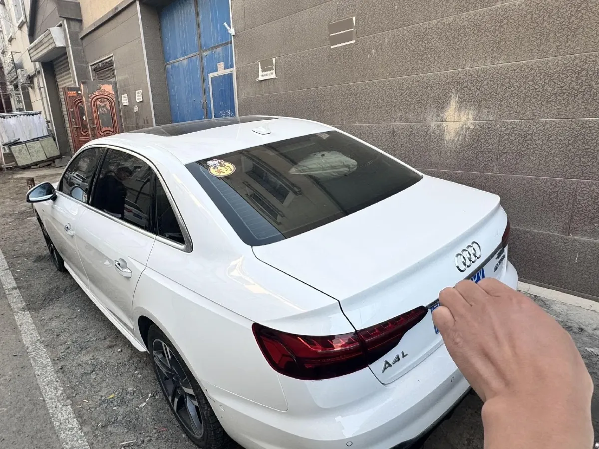 2020 Audi A4L 2.0T 190HP L4 7DCT,autocango,china used car exporter,china ev exporter,chinese used car exporter,chinese used ev exporter