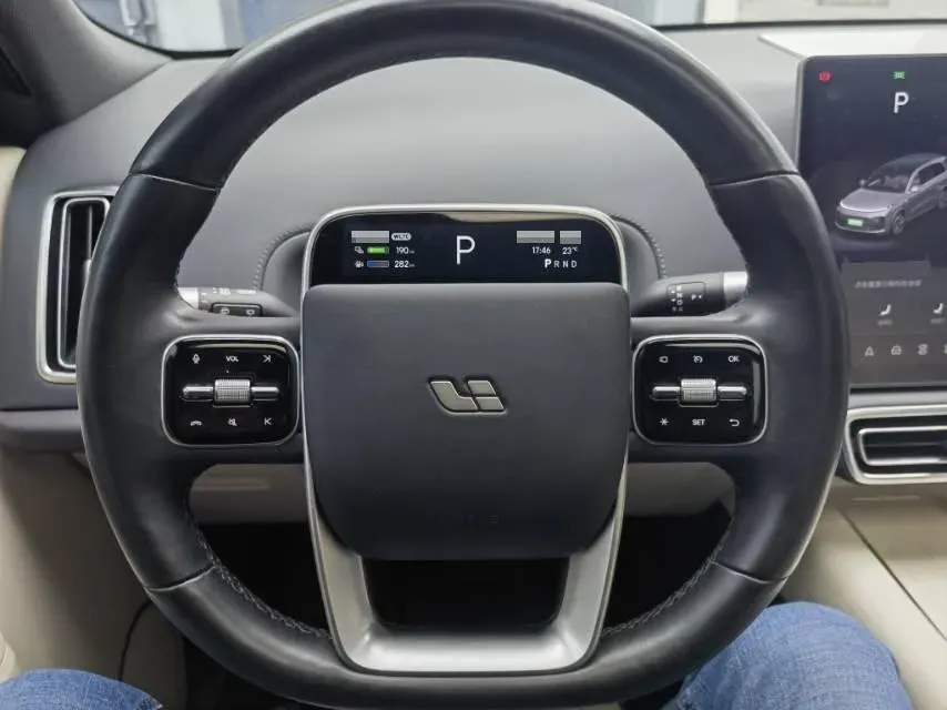 2024 Ford Bronco 2.3T 275HP L4 10AT,autocango,china used car exporter,china ev exporter,chinese used car exporter,chinese used ev exporter