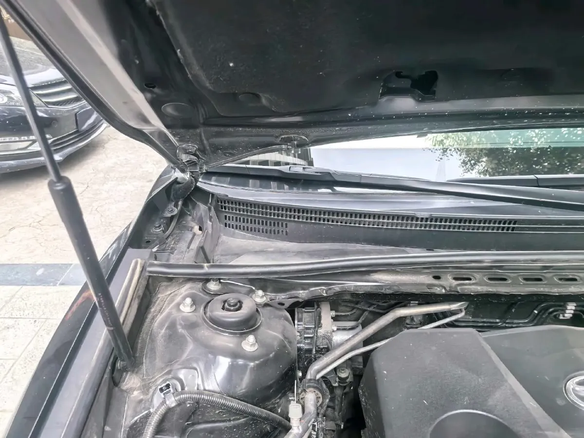 2023 Toyota Camry 2.0L 177HP L4 CVT,autocango,china used car exporter,china ev exporter,chinese used car exporter,chinese used ev exporter