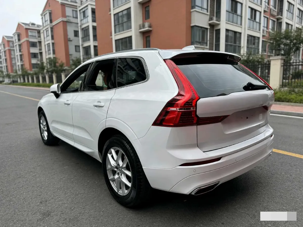 2018 Volvo XC60 2.0T 254HP L4 8AT,autocango,china used car exporter,china ev exporter,chinese used car exporter,chinese used ev exporter