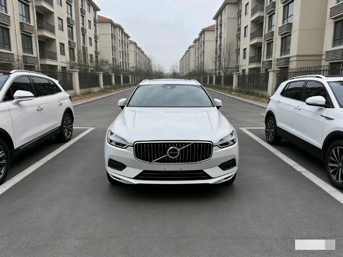 2018 Volvo XC60 2.0T 254HP L4 8AT,autocango,china used car exporter,china ev exporter,chinese used car exporter,chinese used ev exporter