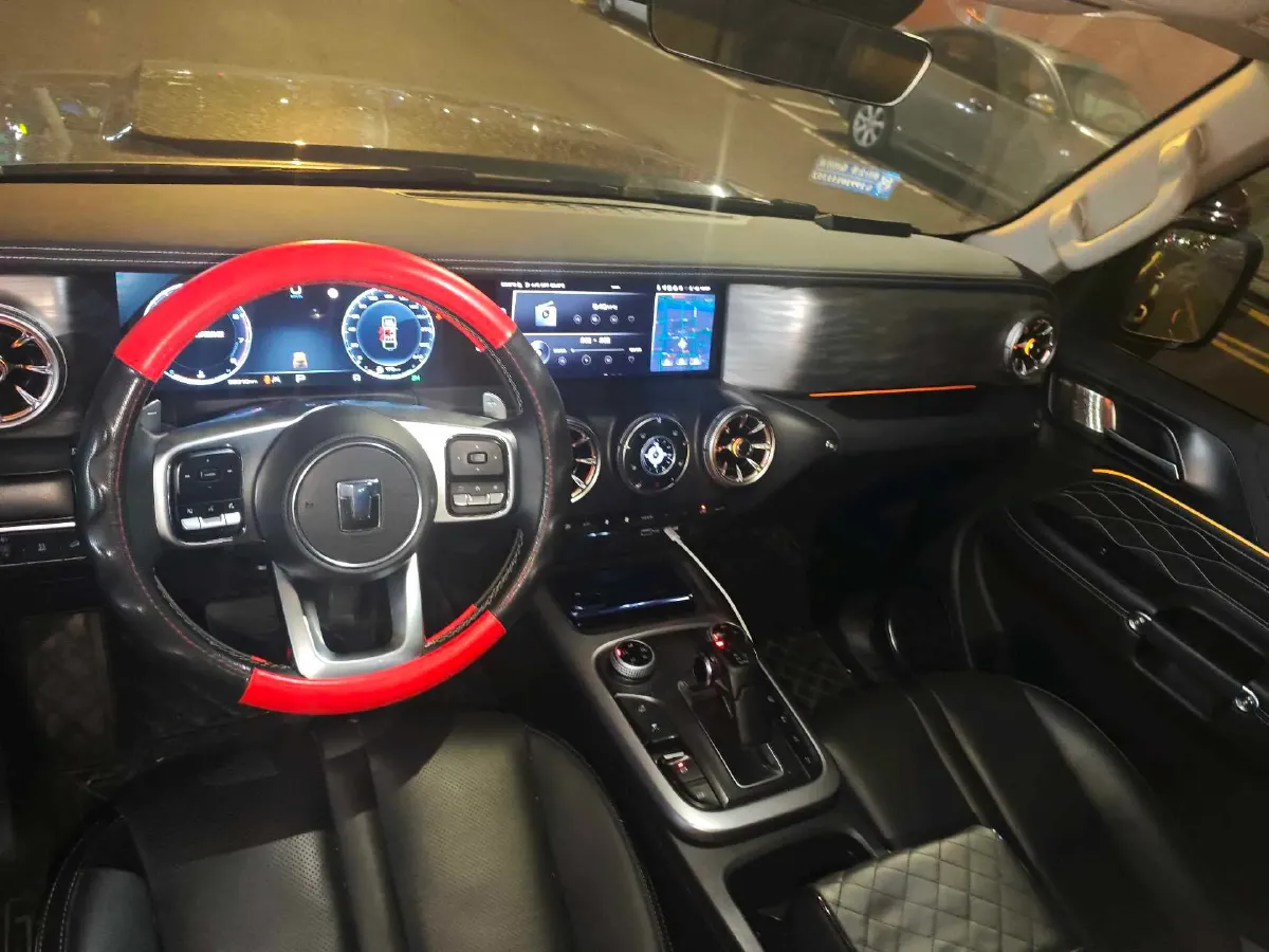 2024 Tank 300 2.0T 227HP L4 8AT,autocango,china used car exporter,china ev exporter,chinese used car exporter,chinese used ev exporter