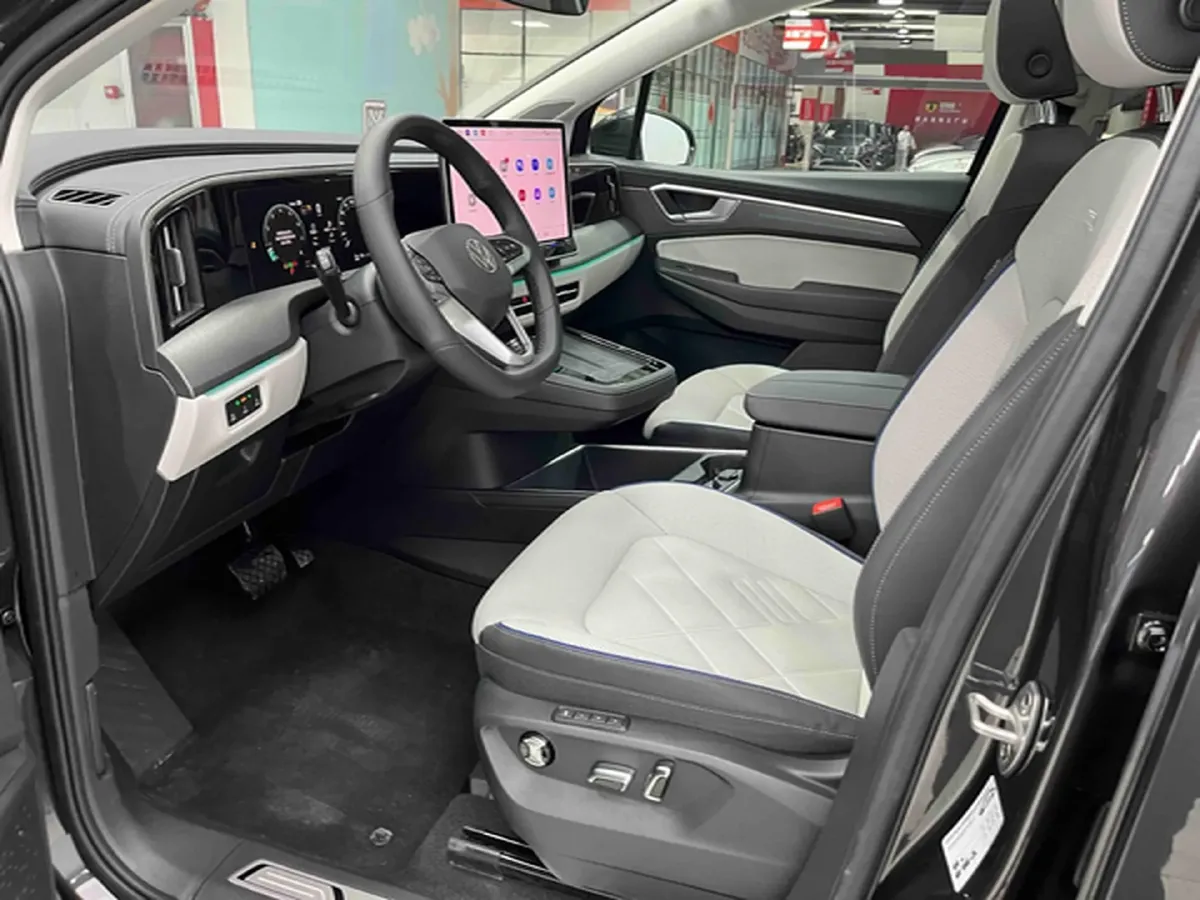 2026 Volkswagen Talagon 2.0T 272HP L4 7DCT,autocango,china used car exporter,china ev exporter,chinese used car exporter,chinese used ev exporter