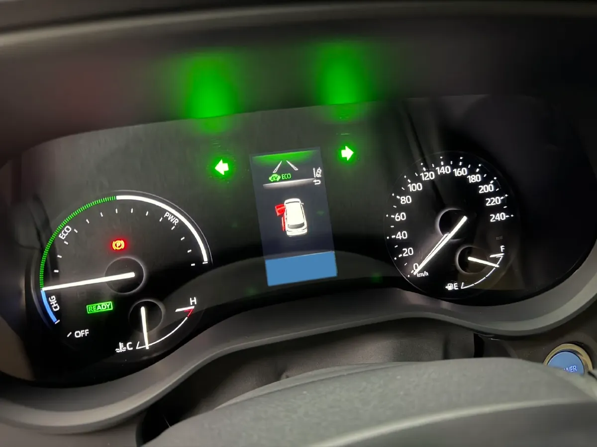 2022 Toyota Granvia 2.5L 192HP L4 E-CVT Hybrid,autocango,china used car exporter,china ev exporter,chinese used car exporter,chinese used ev exporter