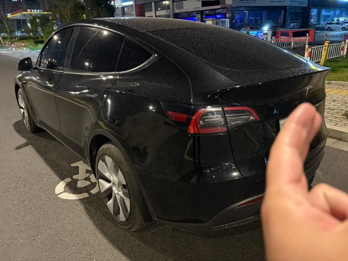 2022 Tesla Model Y BEV 60KWH,autocango,china used car exporter,china ev exporter,chinese used car exporter,chinese used ev exporter
