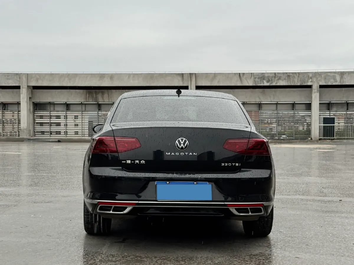 2023 Volkswagen Magotan 2.0T 186HP L4 7DCT,autocango,china used car exporter,china ev exporter,chinese used car exporter,chinese used ev exporter