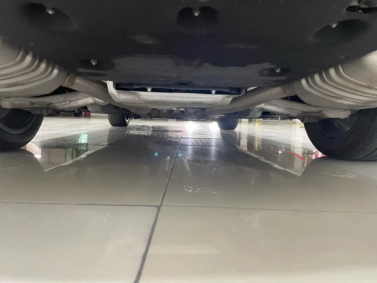 2022 HongQi H9 3.0T 283HP V6 7DCT,autocango,china used car exporter,china ev exporter,chinese used car exporter,chinese used ev exporter