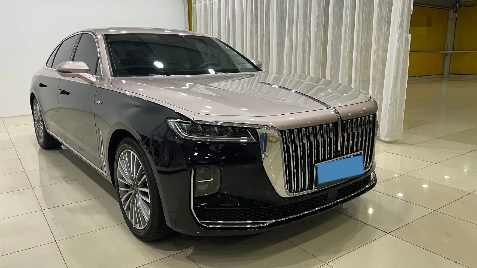 2022 HongQi H9 3.0T 283HP V6 7DCT,autocango,china used car exporter,china ev exporter,chinese used car exporter,chinese used ev exporter