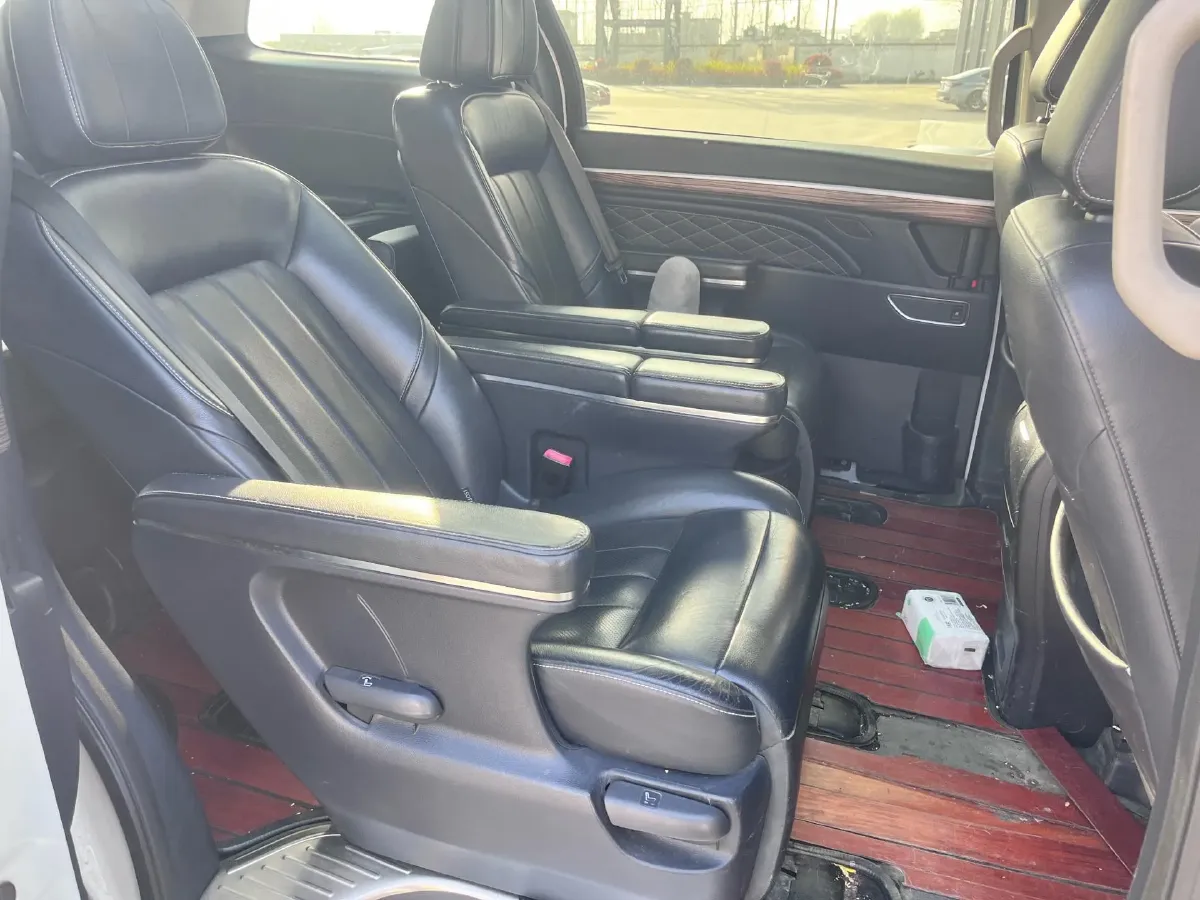 2018 GAC Trumpchi M8 2.0T 201HP L4 6AT,autocango,china used car exporter,china ev exporter,chinese used car exporter,chinese used ev exporter