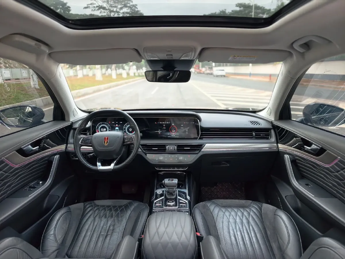 2022 HongQi HS5 2.0T 224HP L4 6AT,autocango,china used car exporter,china ev exporter,chinese used car exporter,chinese used ev exporter