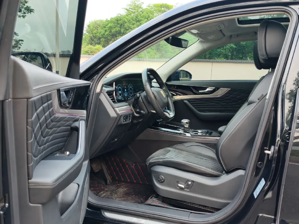 2022 HongQi HS5 2.0T 224HP L4 6AT,autocango,china used car exporter,china ev exporter,chinese used car exporter,chinese used ev exporter