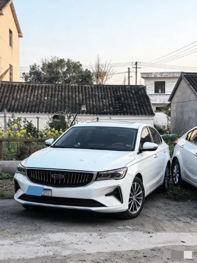 2022 Geely Emgrand 1.5L 114HP L4 5MT,autocango,china used car exporter,china ev exporter,chinese used car exporter,chinese used ev exporter
