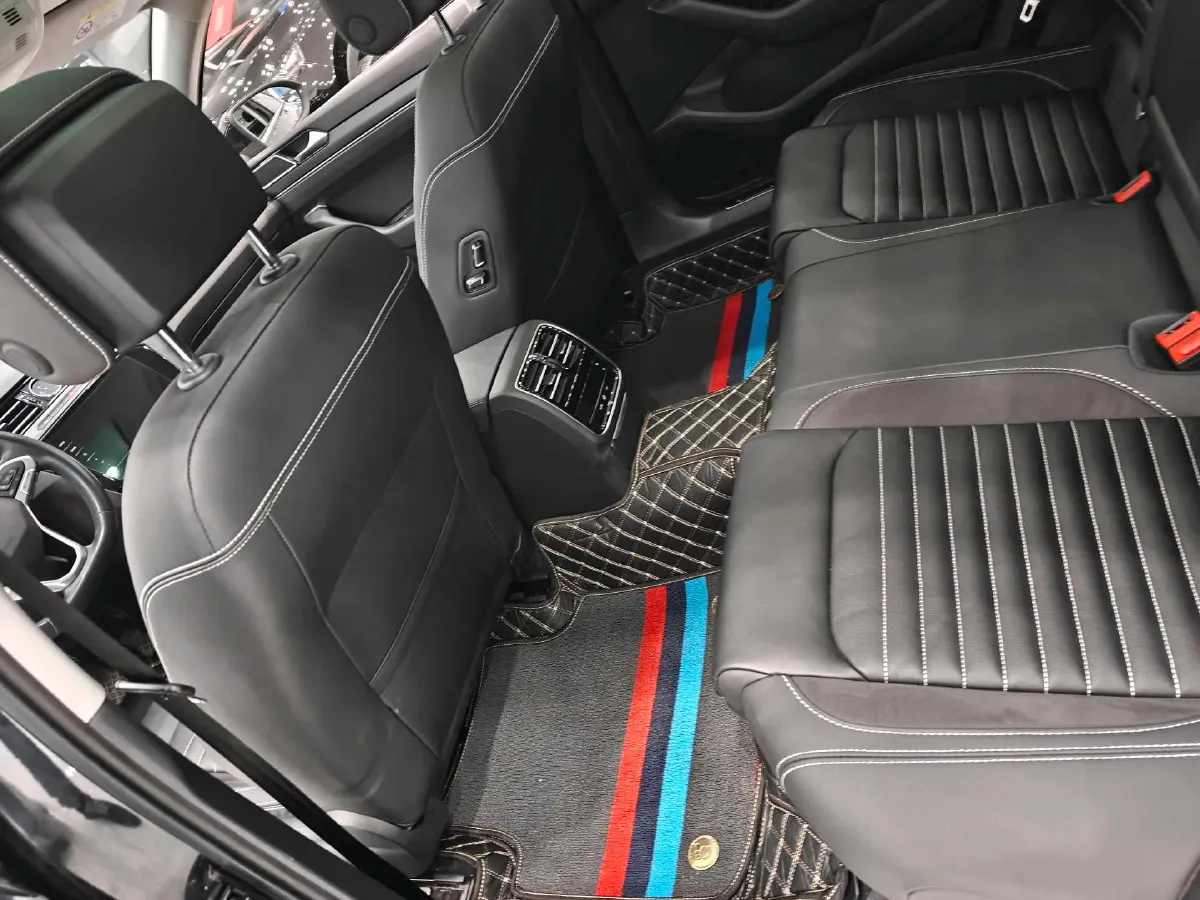 2020 Volkswagen Magotan 2.0T 186HP L4 7DCT,autocango,china used car exporter,china ev exporter,chinese used car exporter,chinese used ev exporter