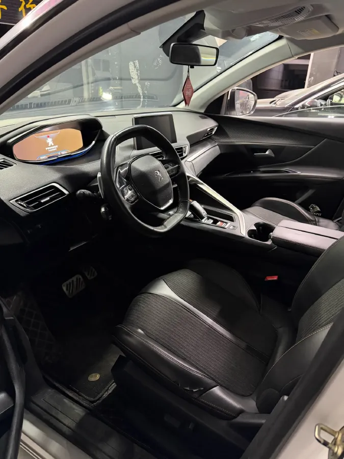 2017 Peugeot 5008 1.6T 167HP L4 6AT,autocango,china used car exporter,china ev exporter,chinese used car exporter,chinese used ev exporter