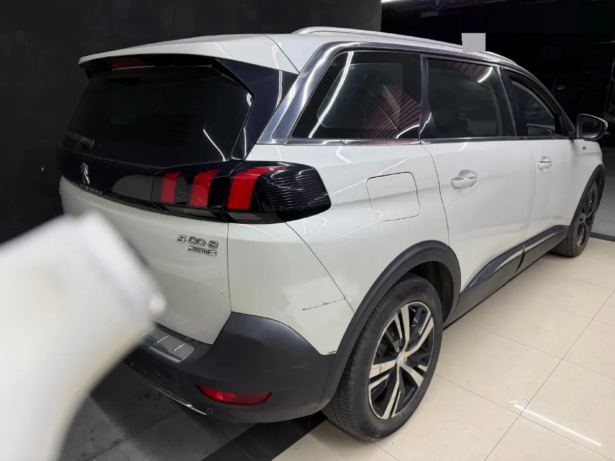 2017 Peugeot 5008 1.6T 167HP L4 6AT,autocango,china used car exporter,china ev exporter,chinese used car exporter,chinese used ev exporter