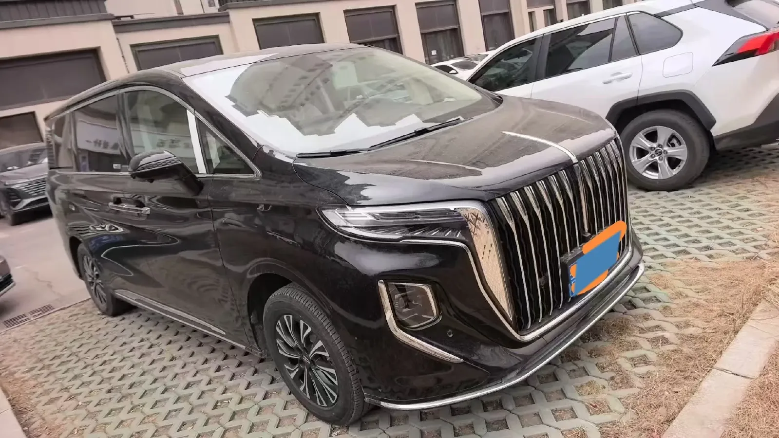 2023 HongQi HQ9 2.0T 252HP L4 8AT,autocango,china used car exporter,china ev exporter,chinese used car exporter,chinese used ev exporter