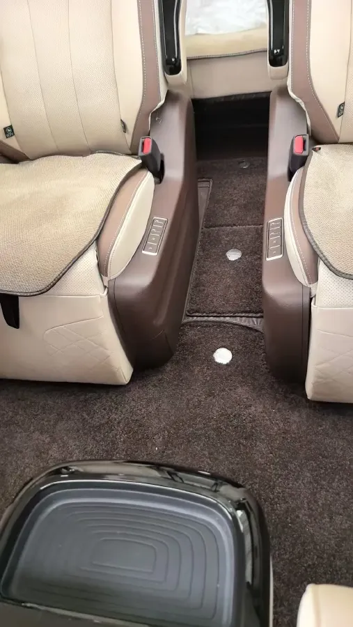 2023 HongQi HQ9 2.0T 252HP L4 8AT,autocango,china used car exporter,china ev exporter,chinese used car exporter,chinese used ev exporter