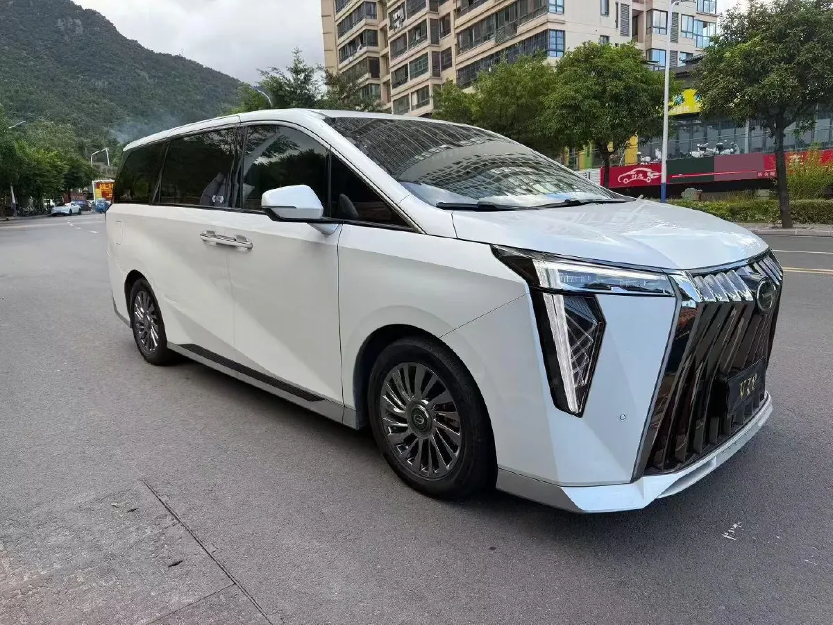 2023 GAC Trumpchi M8 2.0T 252HP L4 8AT,autocango,china used car exporter,china ev exporter,chinese used car exporter,chinese used ev exporter